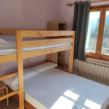 Hostal Ribals Lles